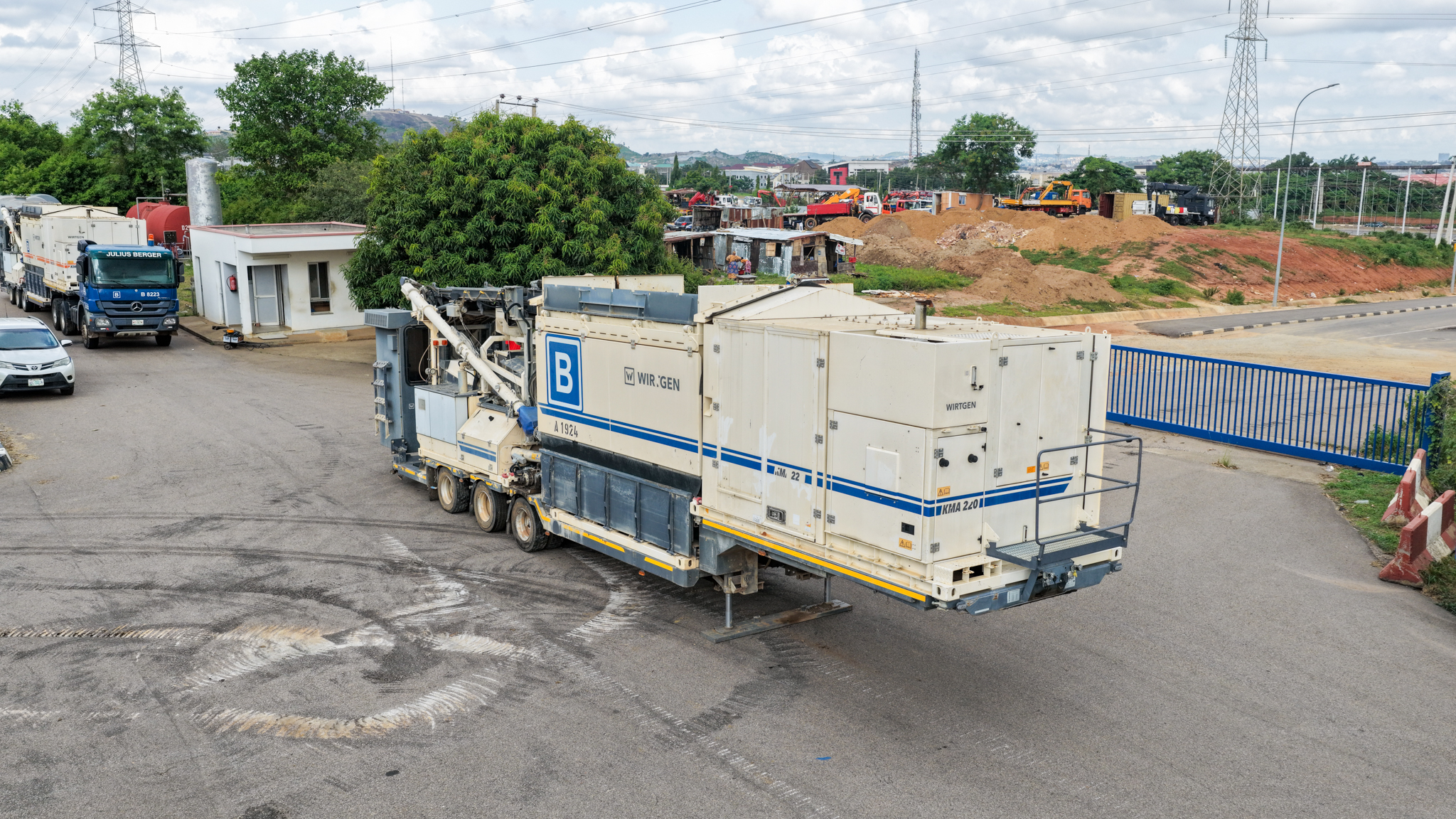 A-1924 Asphalt Mobile Cold Recycling Mixing Plant KMA220