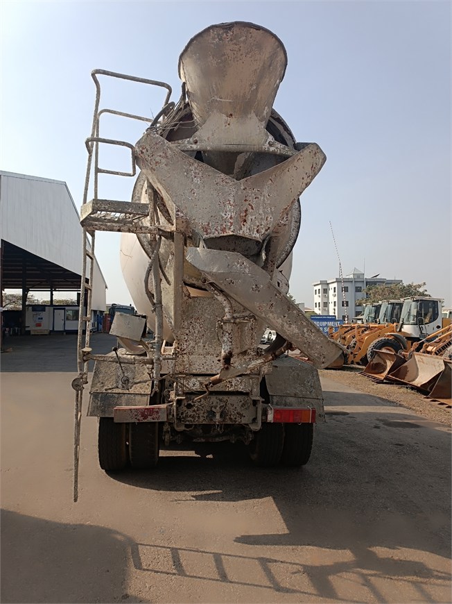 B-8176 Truck Concrete Transport Drum Mixer 9m³ 33.360 6x4