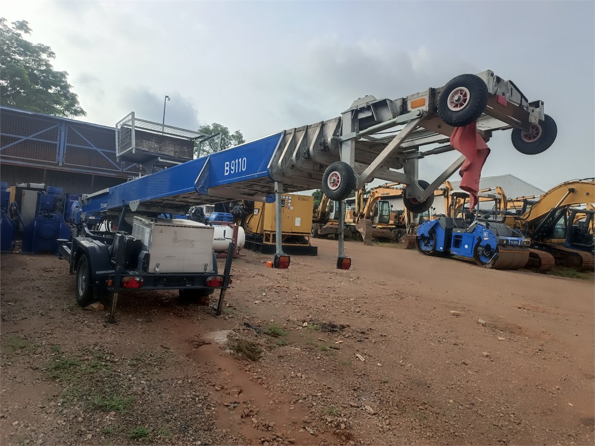 B-9110 Mobile Angle Material Hoist HD36K/1-7