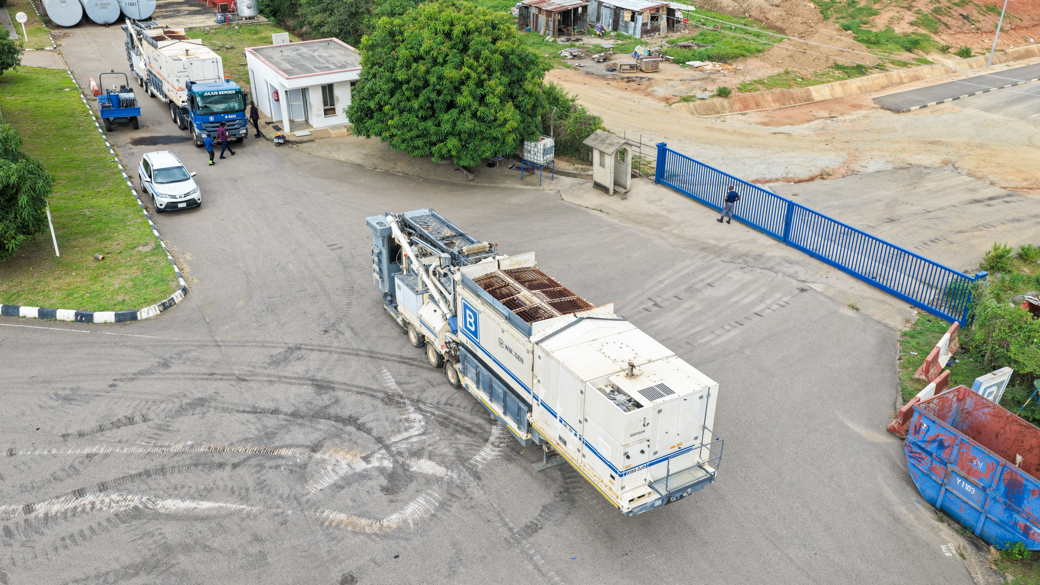 A-1924 Asphalt Mobile Cold Recycling Mixing Plant KMA220
