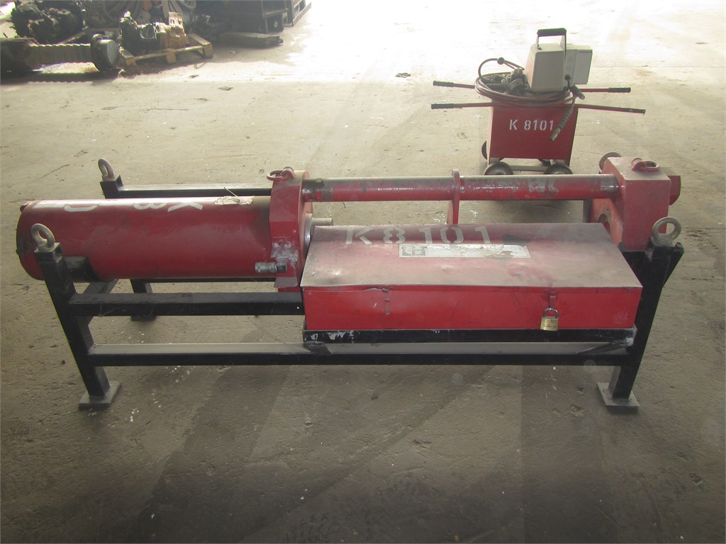 K-8101 Workshop Hydraulic Track Pressing Unit 200 To