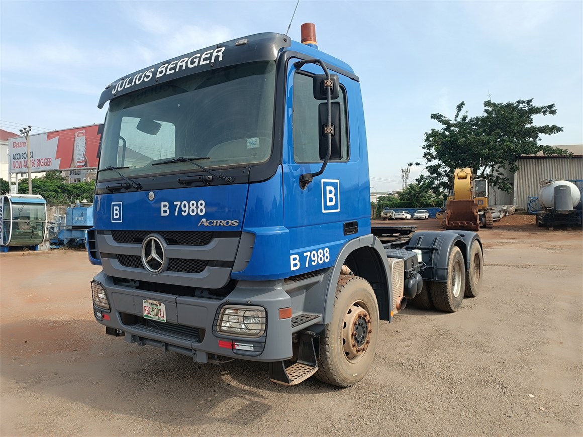 B-7988 Truck Tractor Semi-Trailer 3340 6x4