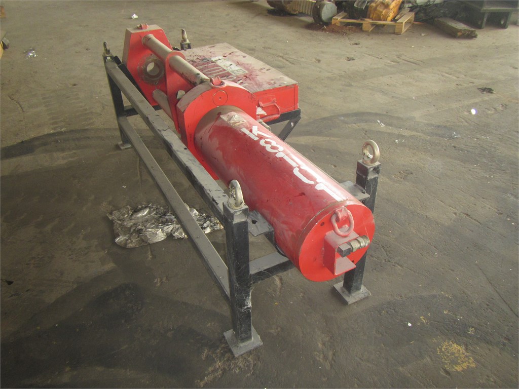 K-8101 Workshop Hydraulic Track Pressing Unit 200 To K-8101 Workshop Hydraulic Track Pressing Unit 200 To