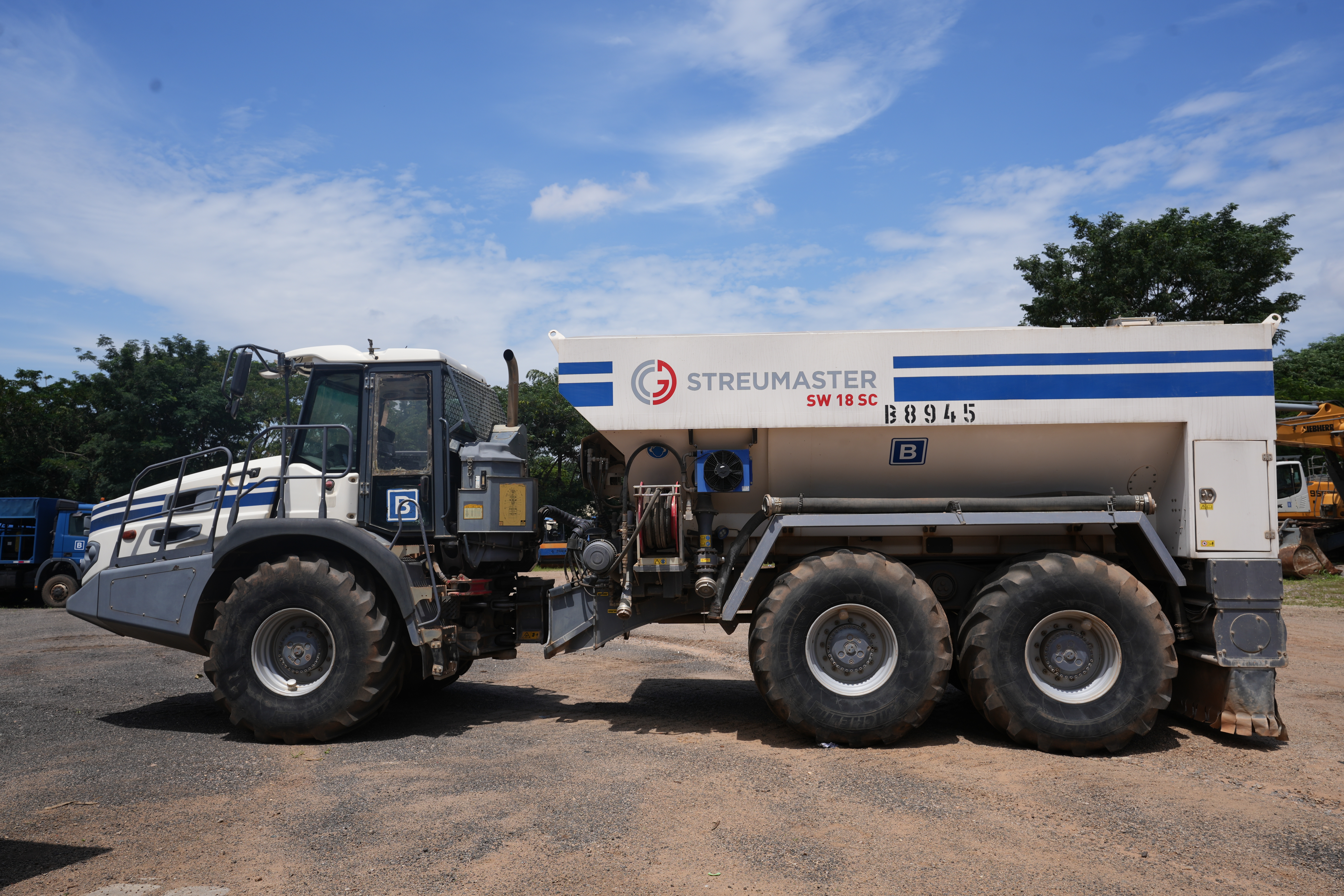 B-8945 Cement Spreader B25E SW 18SC