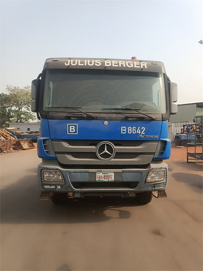 B-8642 Truck Tractor Semi-Trailer 2031 4x2