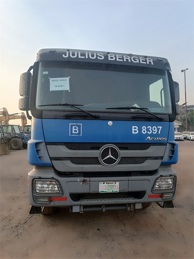 B-8397 Truck Tractor Semi-Trailer 2031 4x2