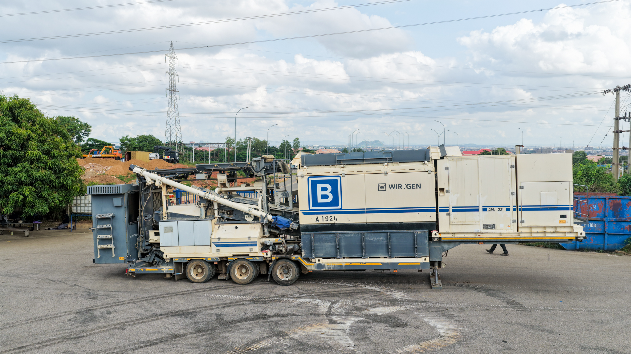 A-1924 Asphalt Mobile Cold Recycling Mixing Plant KMA220