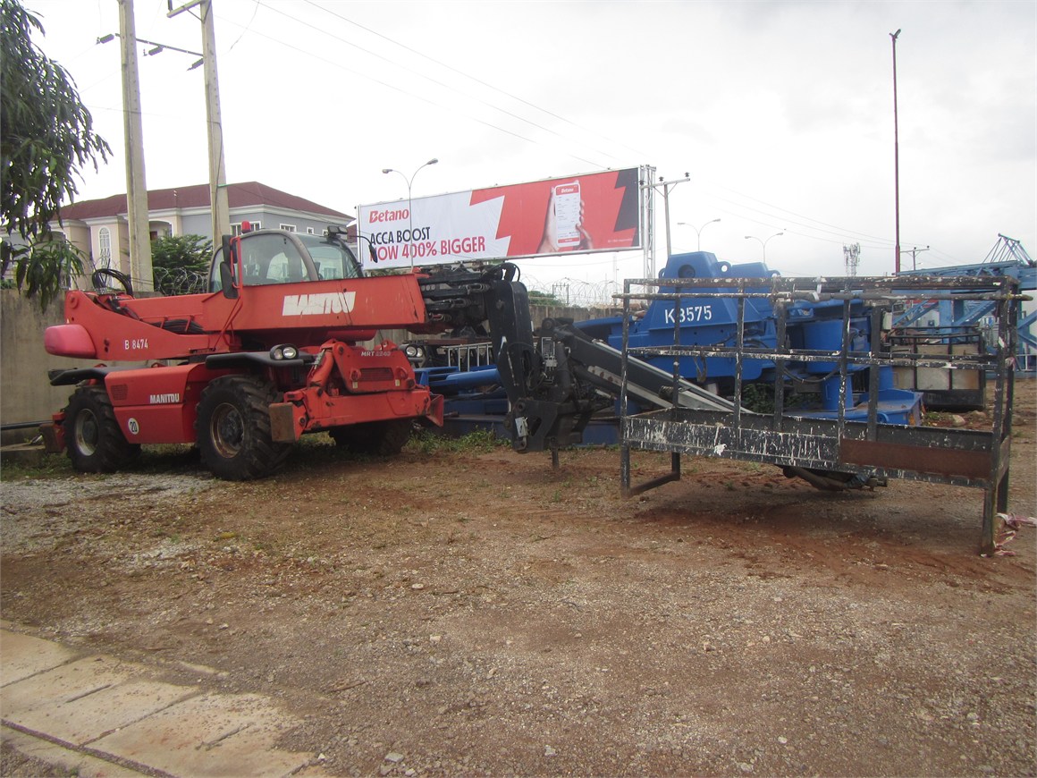 B-8474 RT Telescopic Forklift MRT2540