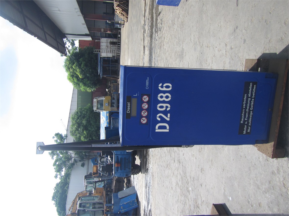 D-2986 Diesel Filling Station Car Endura